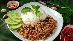 กระเพราไก่ไข่ดาว